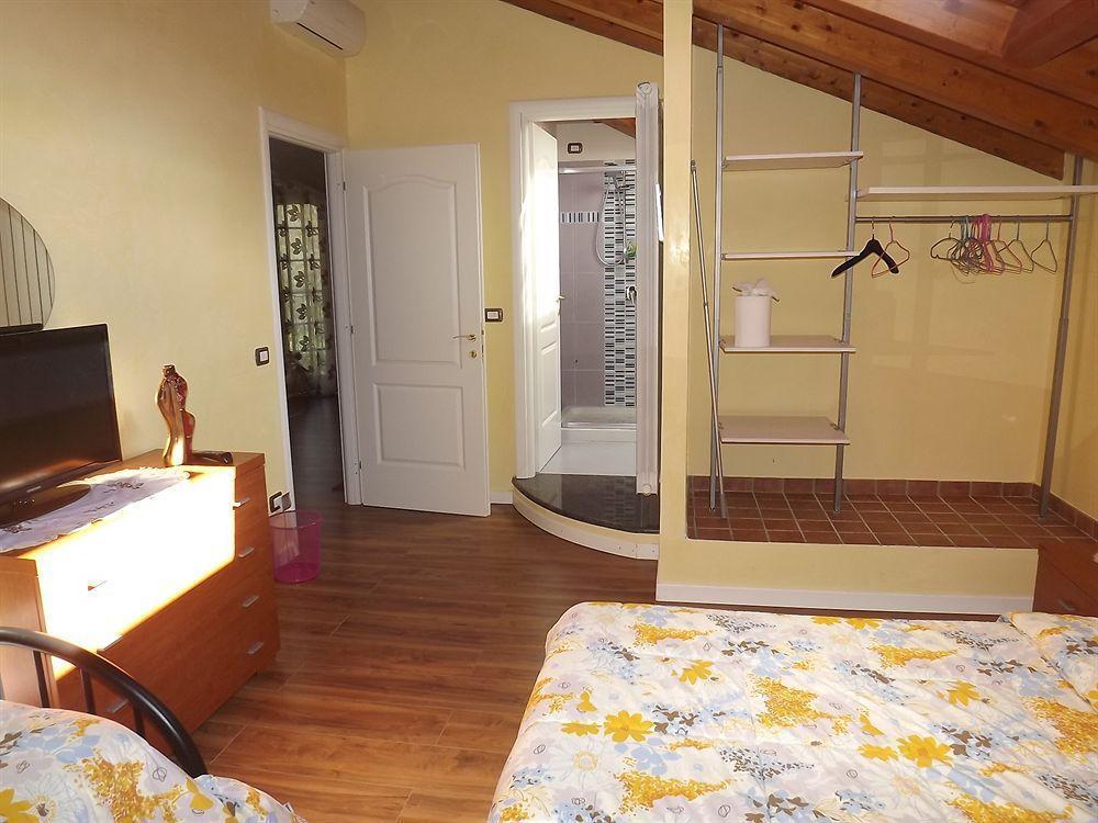 Bed and Breakfast Il Gelsomino Ferno Exteriér fotografie