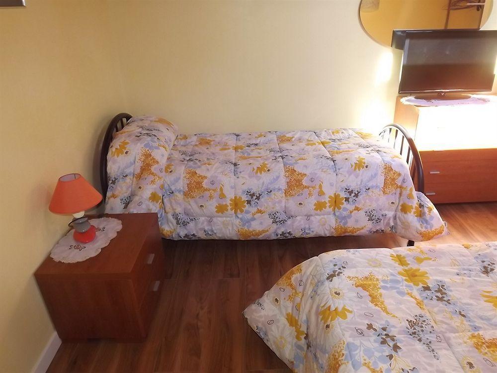 Bed and Breakfast Il Gelsomino Ferno Exteriér fotografie