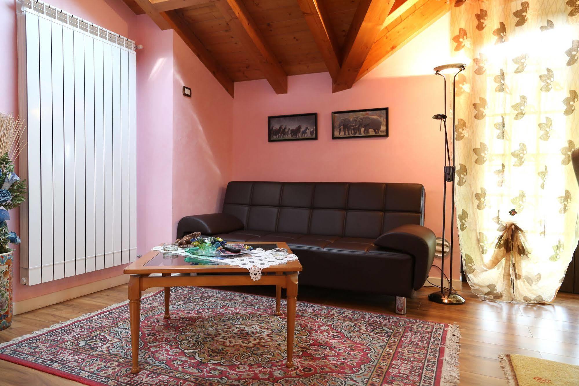 Bed and Breakfast Il Gelsomino Ferno Exteriér fotografie