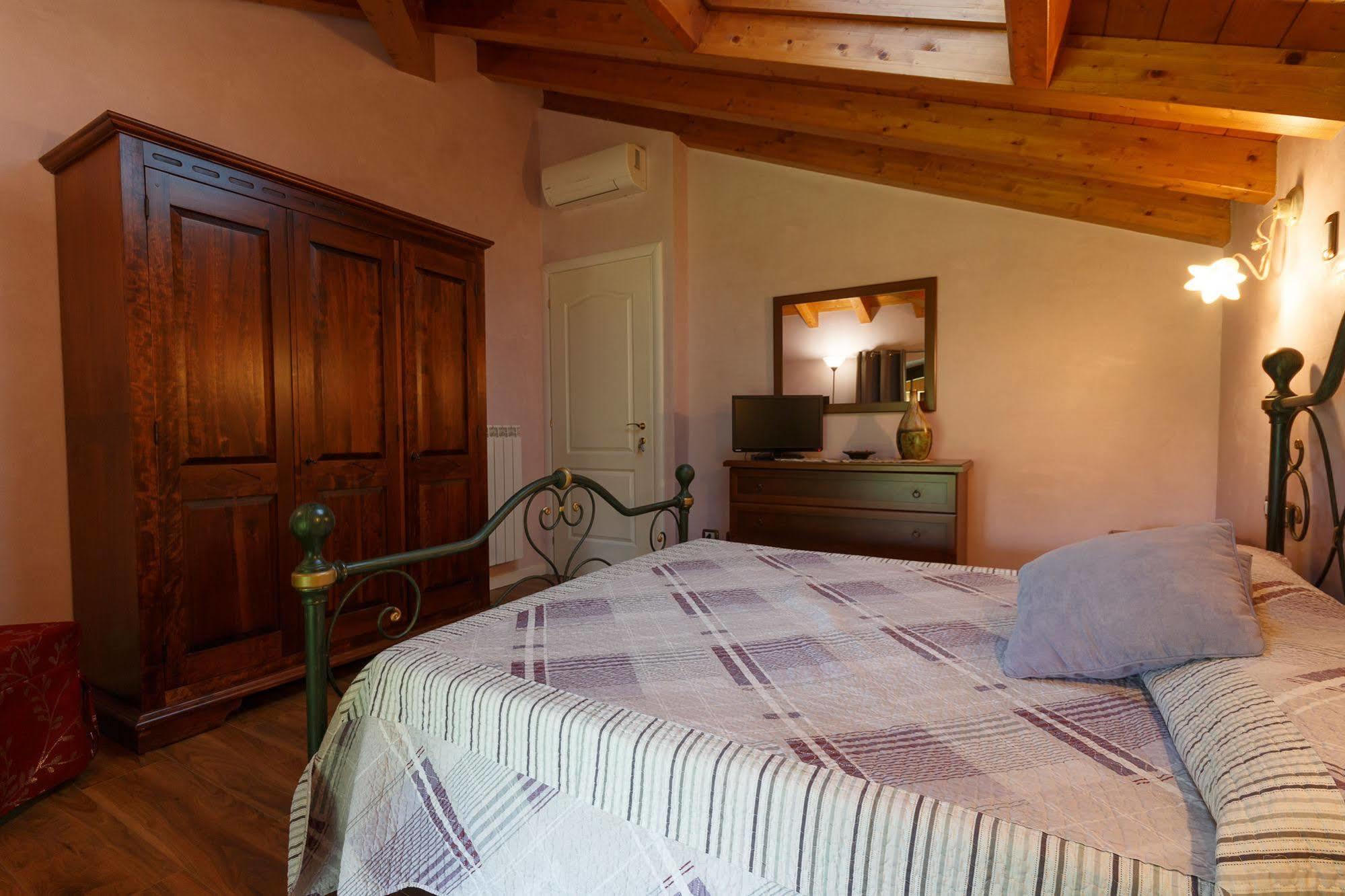 Bed and Breakfast Il Gelsomino Ferno Exteriér fotografie